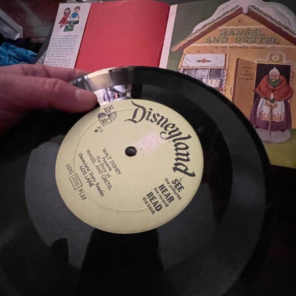 Vintage 1954 copy of Hansel and Gretel lil golden book & record - Picture 7 of 16